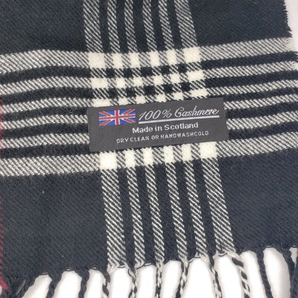 100% Cashmere Plaid Fringe Scarf Made in Scotland, Black - Picture 3 of 3